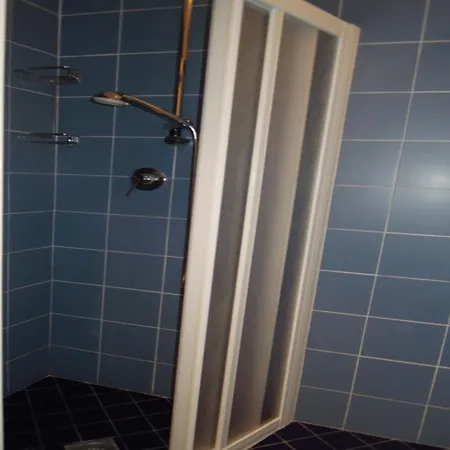 דירה Cozy With Shared Pool ביביונה