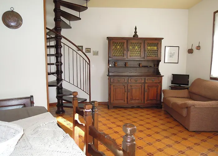 Apartament Cozy With Shared Pool